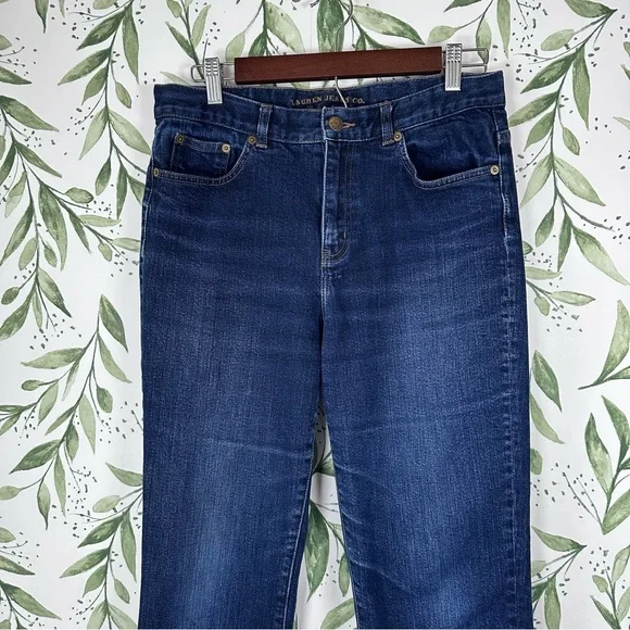 Lauren Ralph Lauren Classic Bootcut Jeans. Dark wash. Size 8 - Picture 2 of 11
